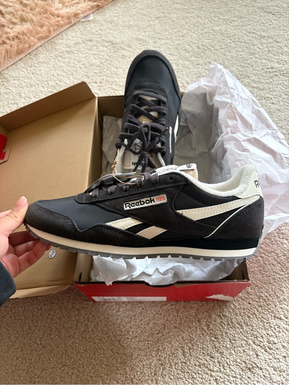 Women's Reebok Classic AZ Running/Casual Shoes (8.5)